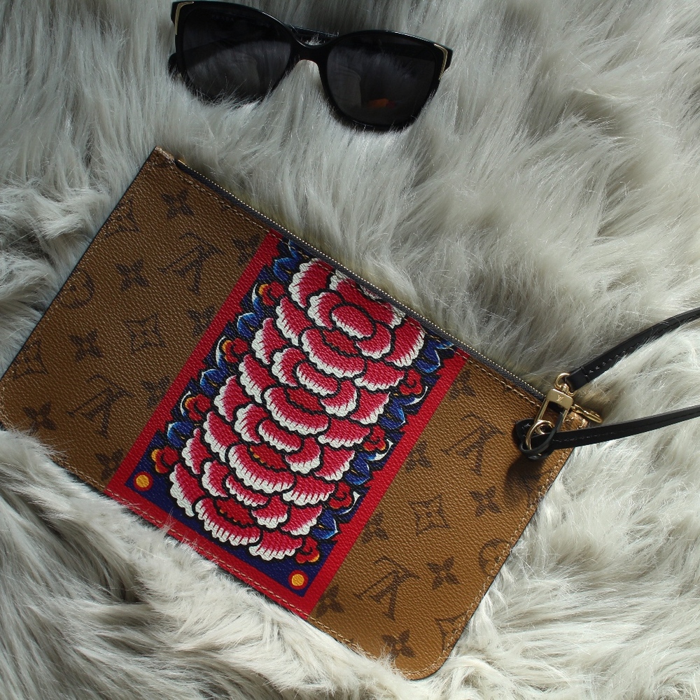 SOLD❤️ Louis Vuitton Kabuki Pochette - Picture 3 of 8